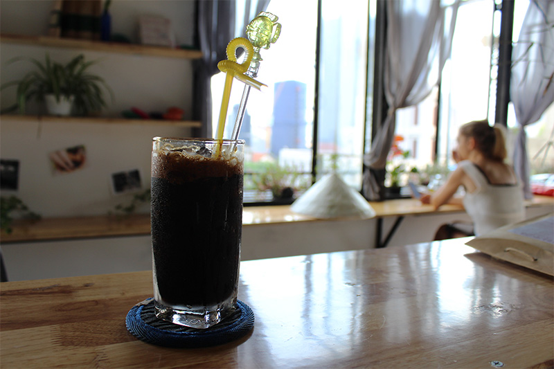 le café glacé noir cà phè đen đá